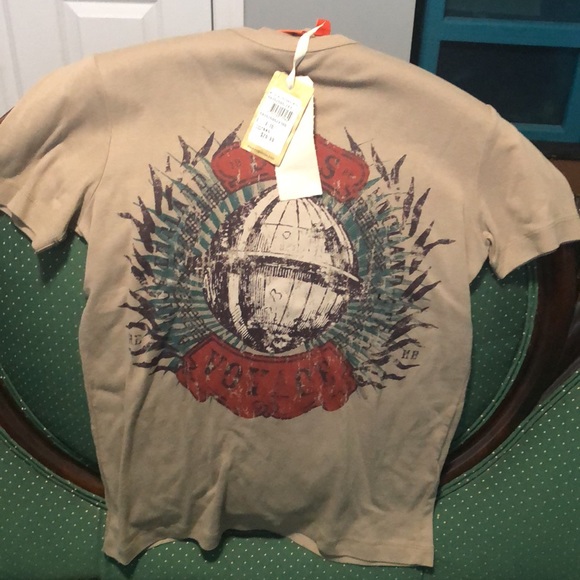 Tee - Picture 2 of 5